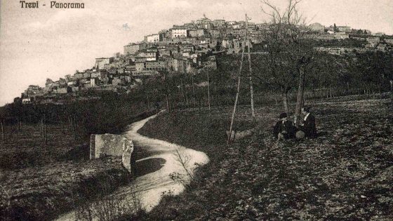 Trevi - Bovara, Colle Basso «Madonna della Rosa» [TRE570]