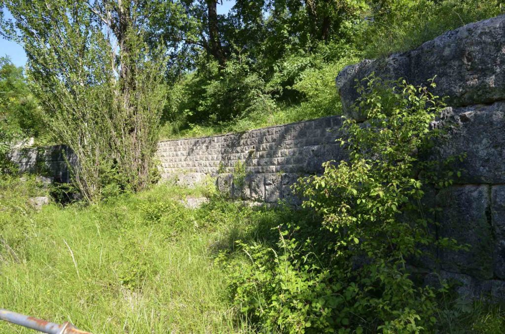 Foligno, Capodacqua, viadotto romano