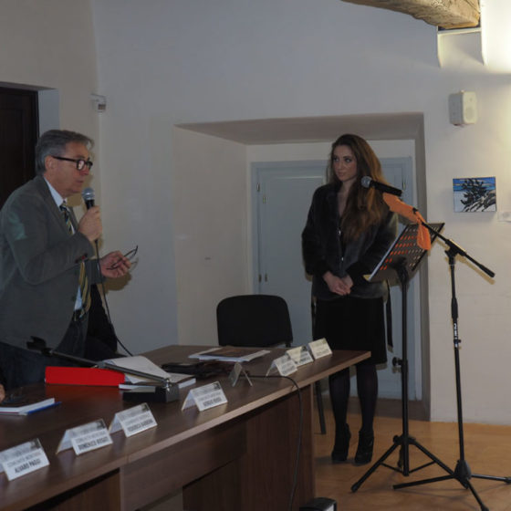 Presentazione di ‘Patriarchi verdi. Itinerari in Valle Umbra’ – palazzo Mauri, Spoleto, 12 marzo 2016. Il Direttore della Comunità montana, Marco Vinicio Galli, presenta Diletta Masetti