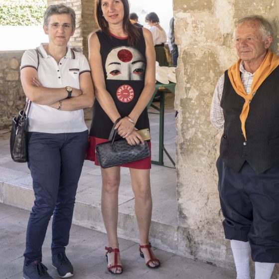 FESTA DI SAN GIOVANNI, 23 GIUGNO 2018, PRESENTAZIONE VOLUME 'IL NERO DI TREVI' (VINCENZA CAMPAGNANI A SN, VALERIA SEVERINI DELLA GRAFICARTE SEVERINI SPOLETO) [FOTO GIAMPAOLO FILIPPUCCI - ARCHIVIO MONTAGNEAPERTE]